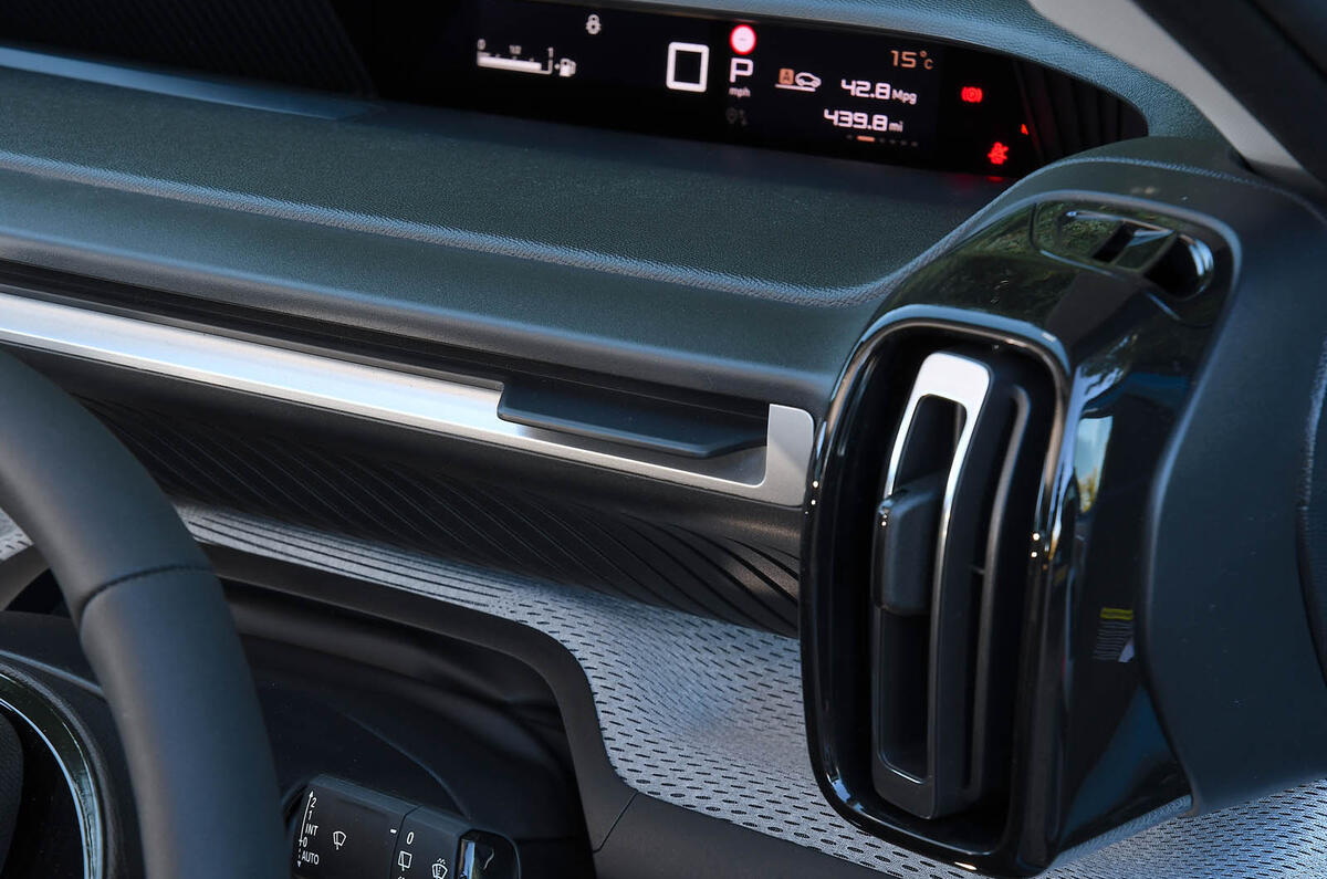 Citroën C3 Airocross avis 2025 14 airvents Citroen C3 Airocross avis 2025 14 airvents