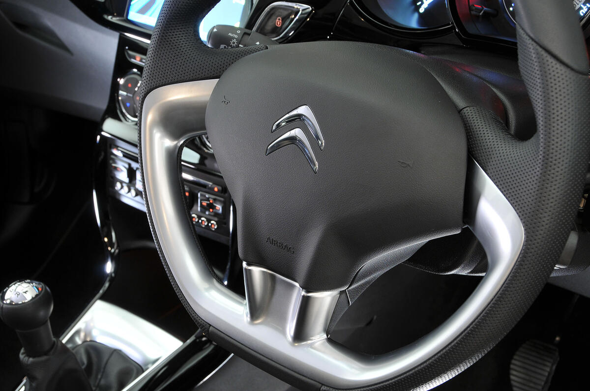 Citroën C3 steering wheel