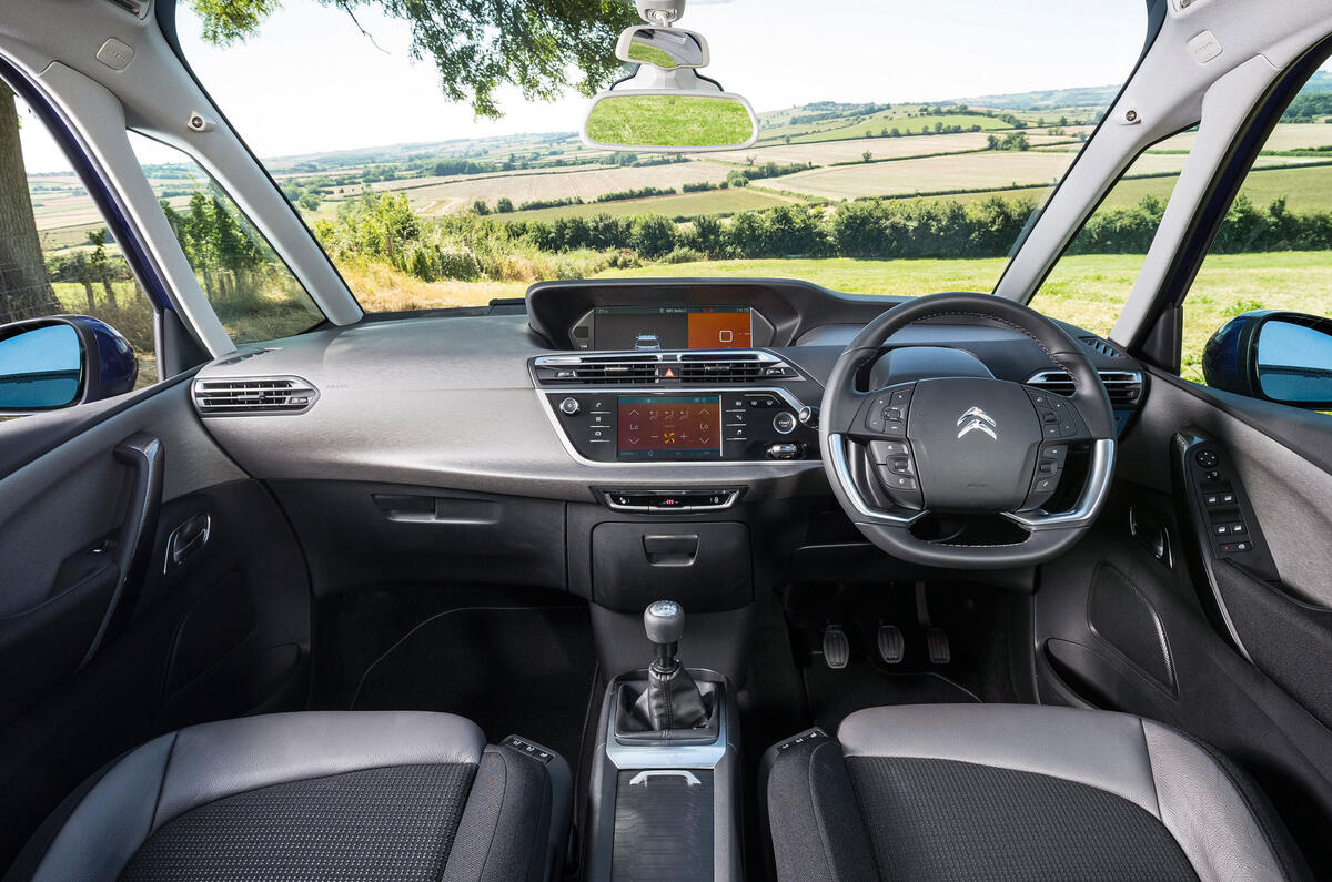 Citroën C4 Picasso dashboard