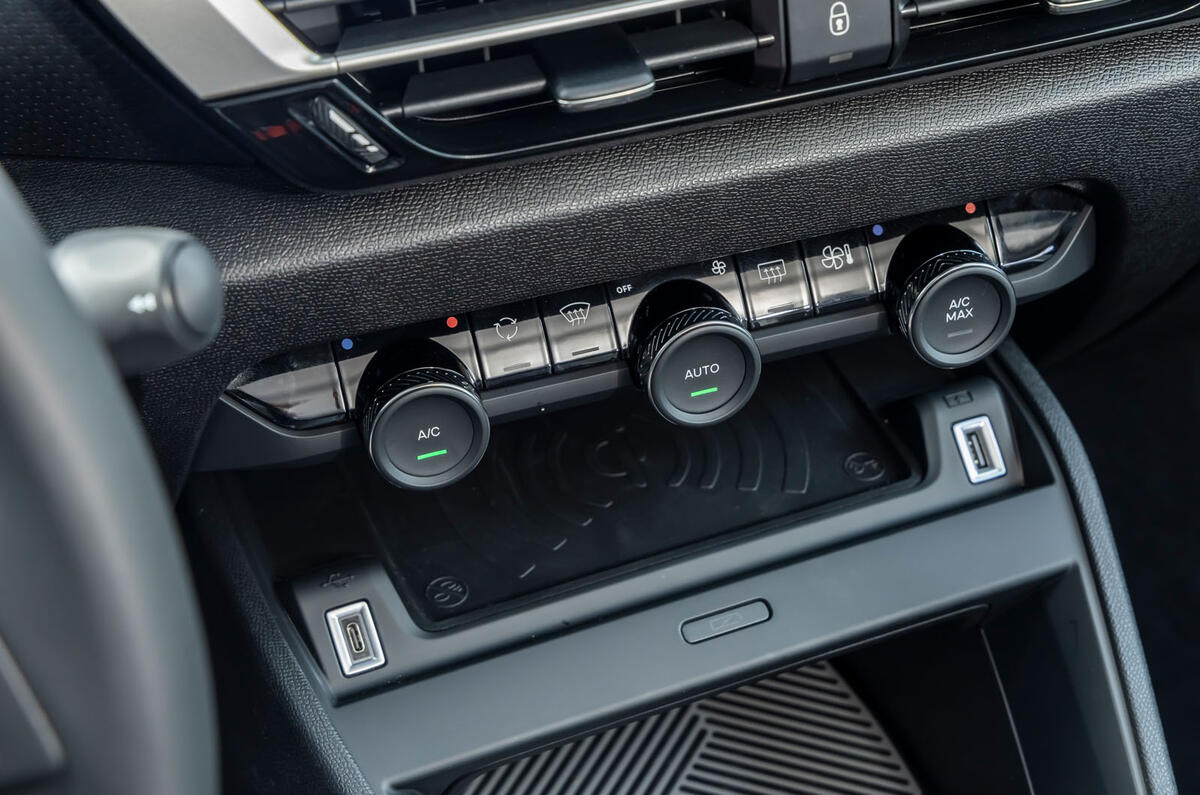Citroen C4 review 2025 011 hvac controls
