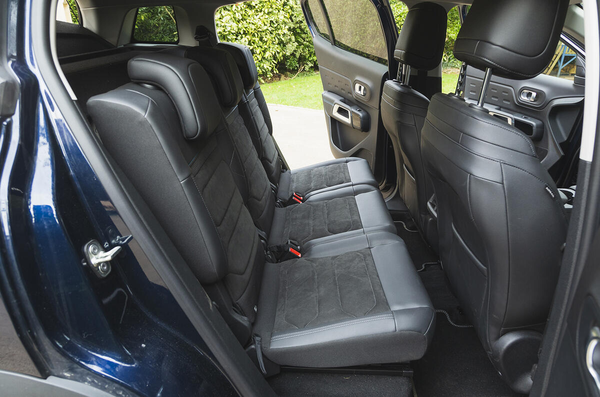 citroen c5 aircross rear seats