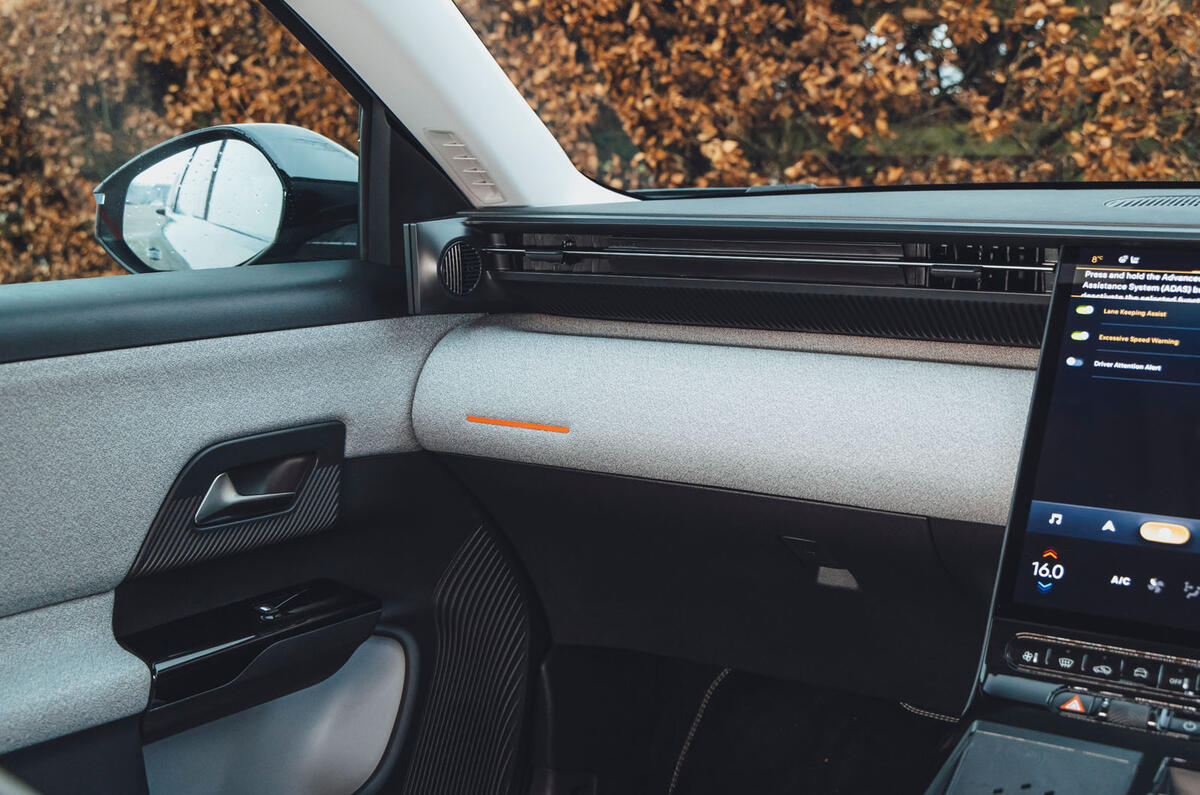 Citroen C5 Aircross review 2026 012