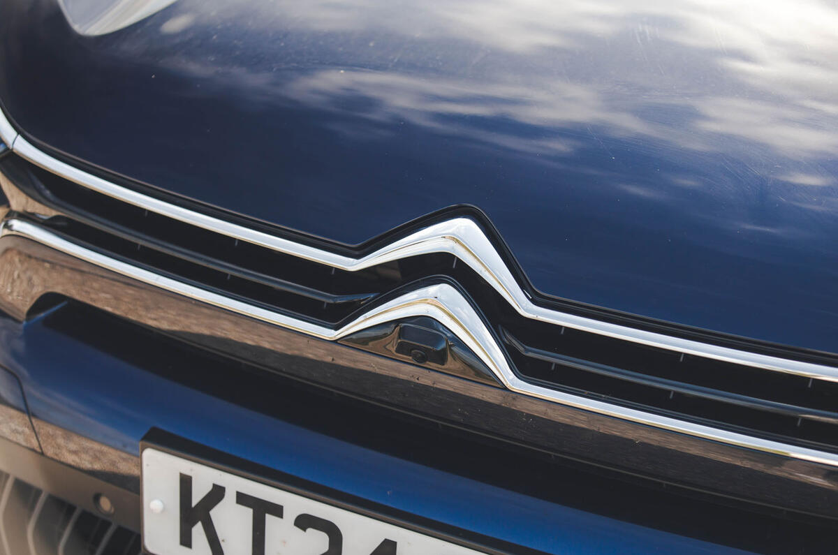 Citroen C5X review 2024 05 badge