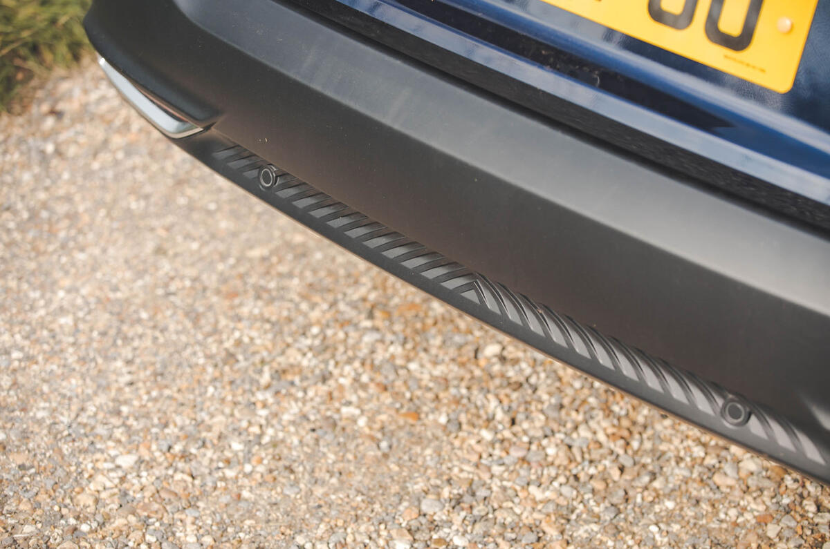 Citroen C5X review 2024 10 trim