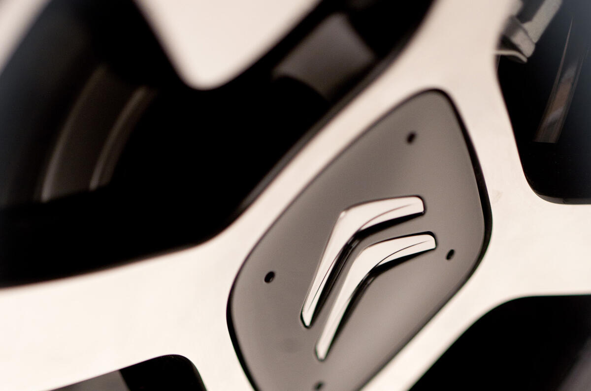 Citroen Cactus Concept revealed in full