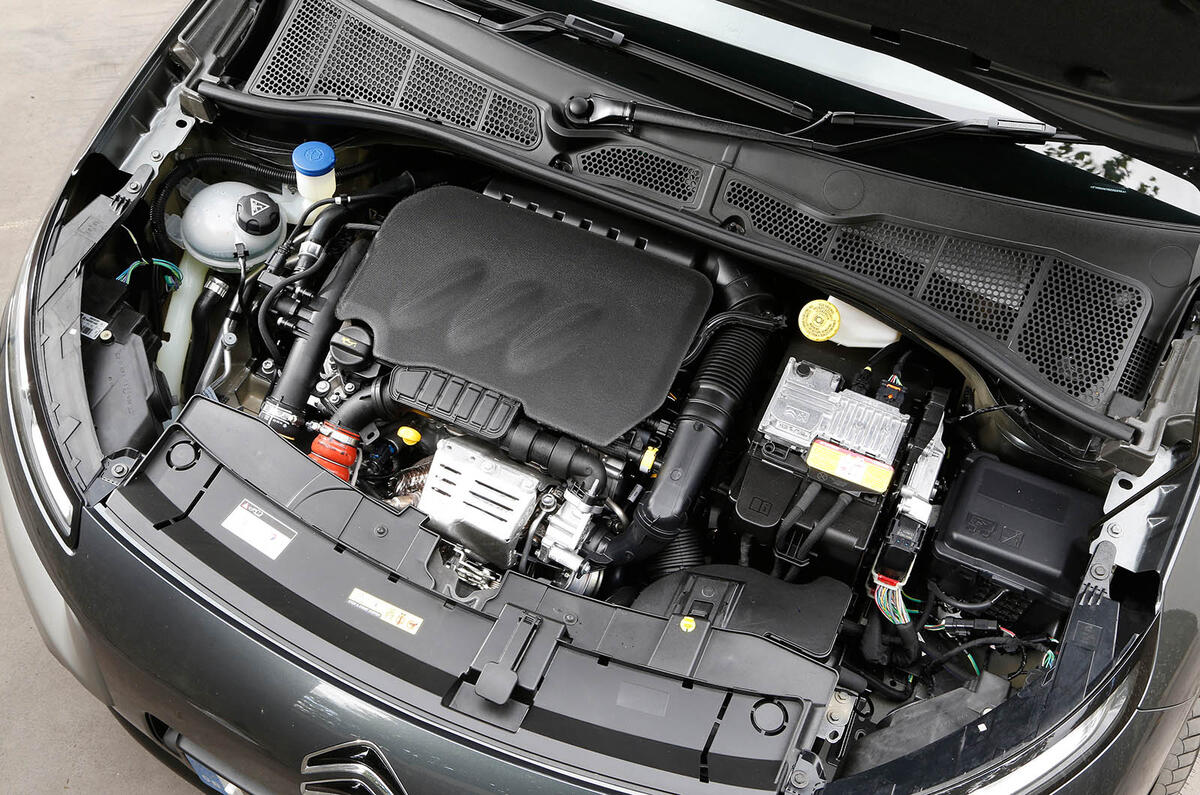 Citroen C4 Cactus Puretech 110 Flair UK first drive citroen c5 engine fuse box 
