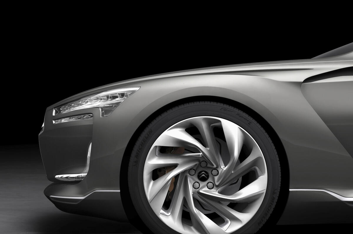 Citroen Metropolis revealed