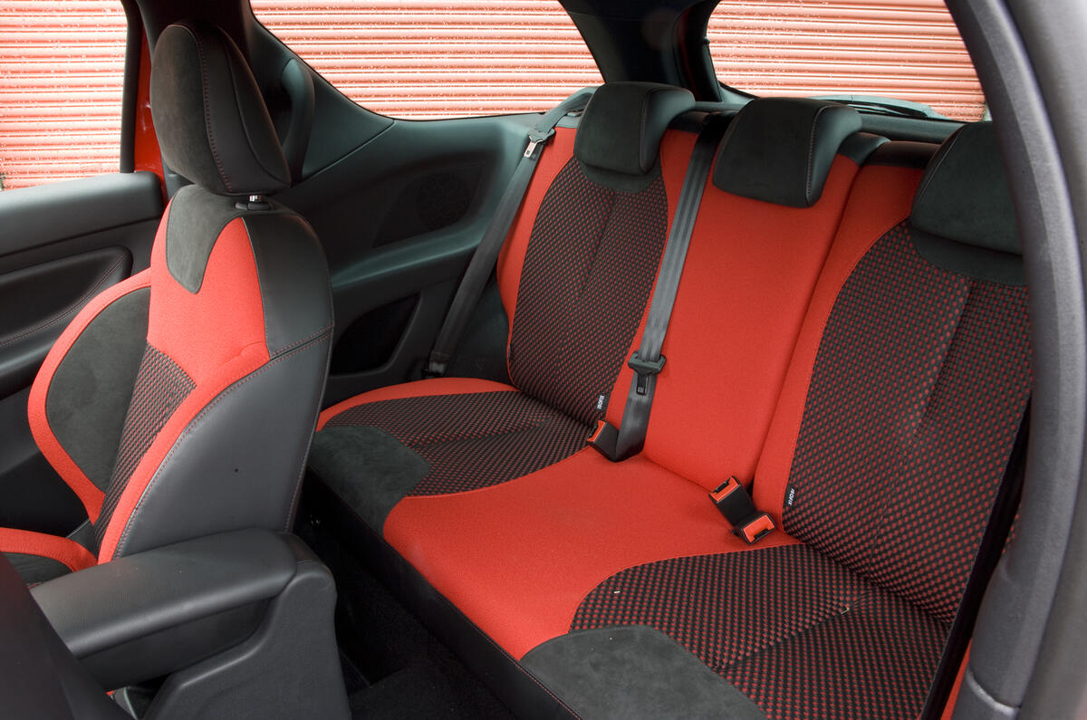 Lennon fans: 'boycott Citroen'