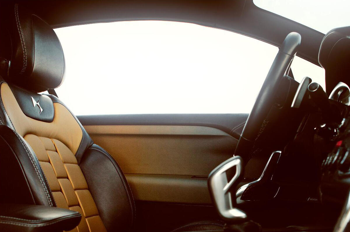 no title Citroen 'DS4': first interior pics