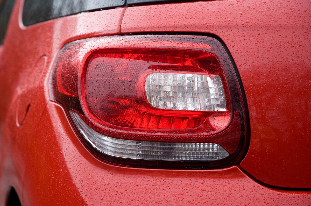 DS3 rear lights