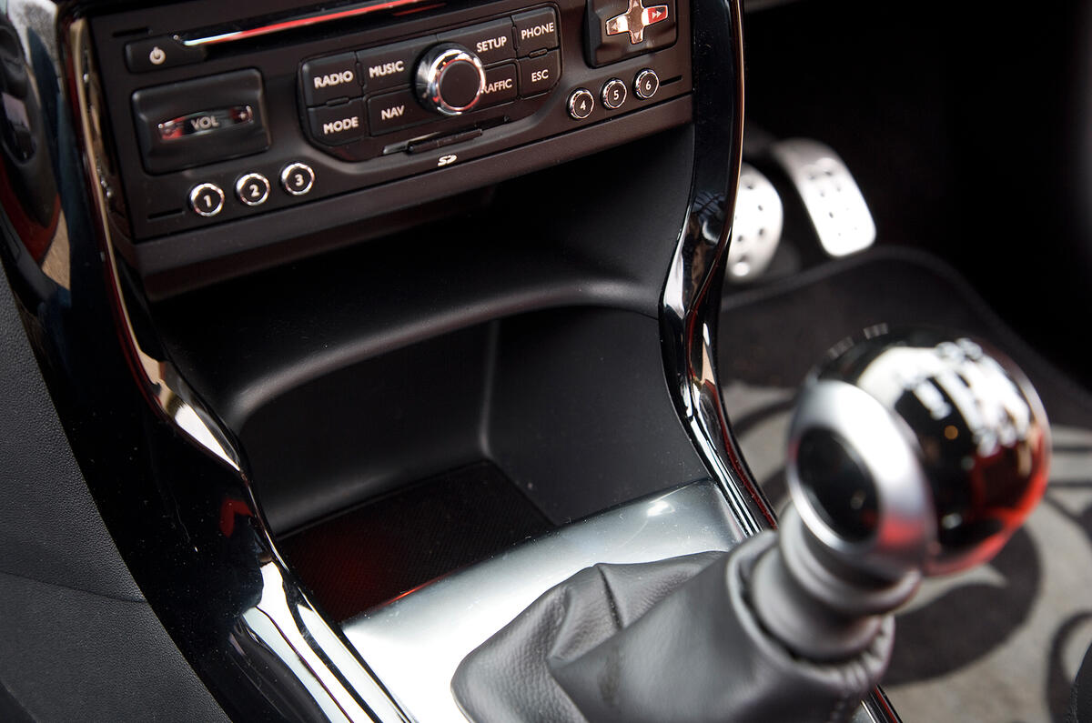 DS3 manual gearbox