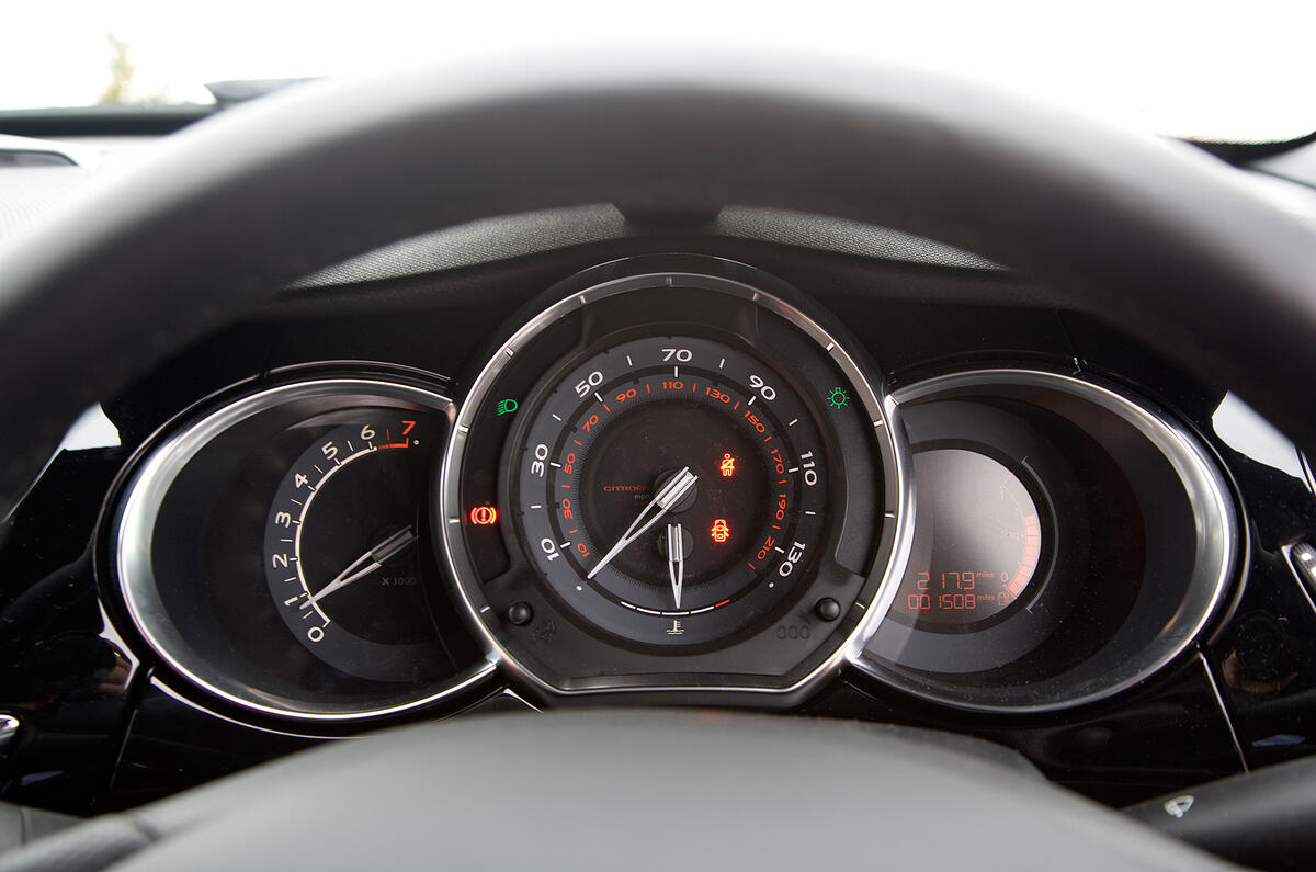 DS3 instrument cluster