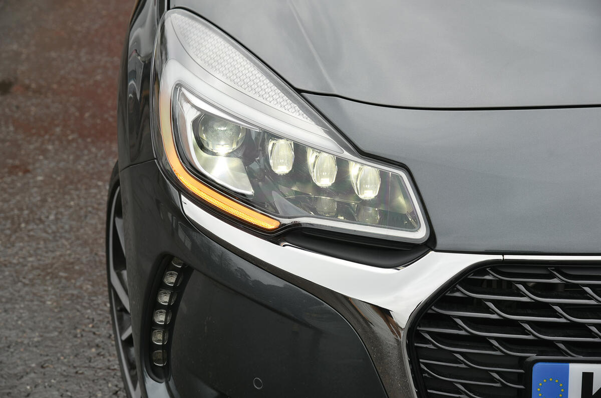 DS 3 bi-xenon and LED headlights