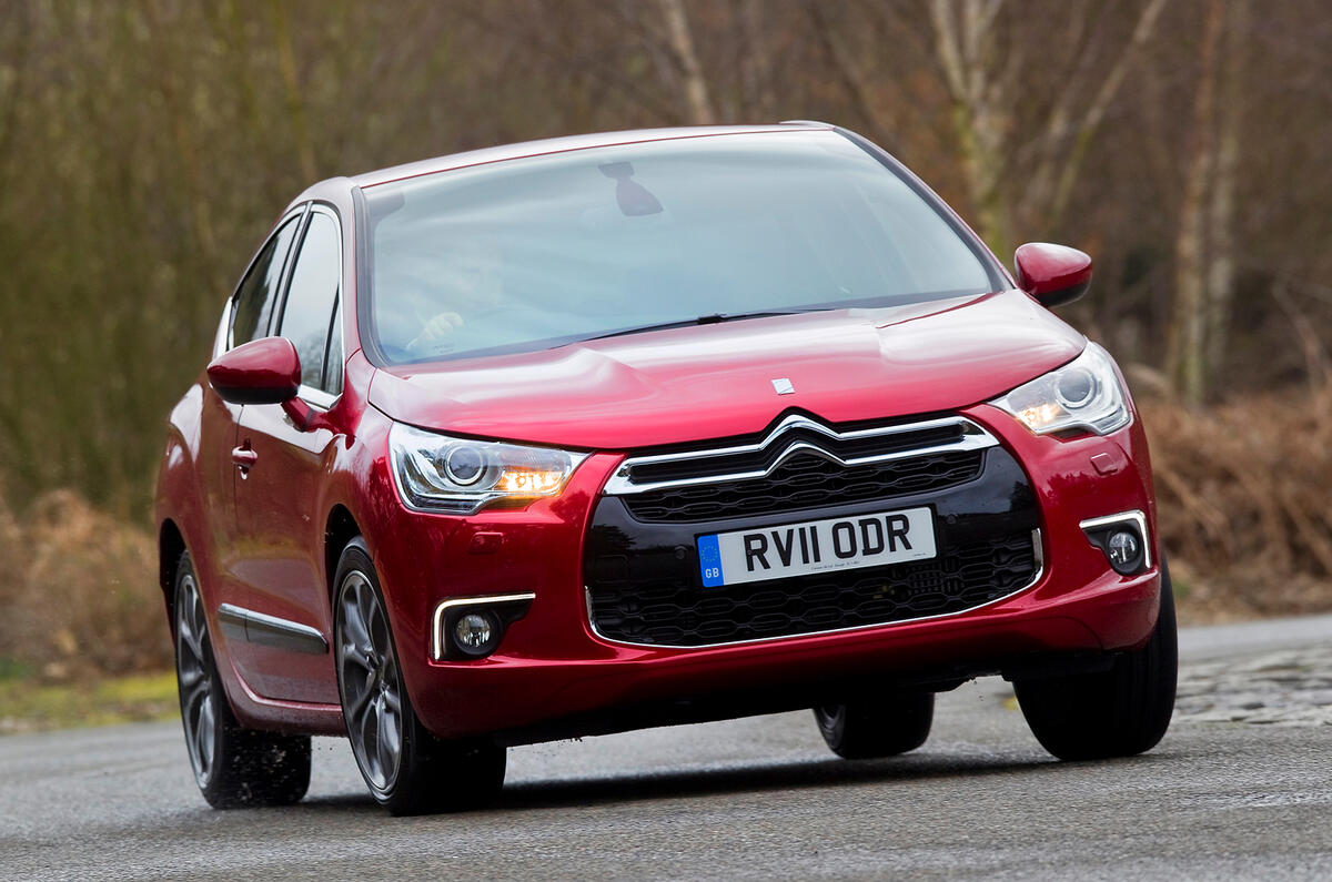 DS4 cornering