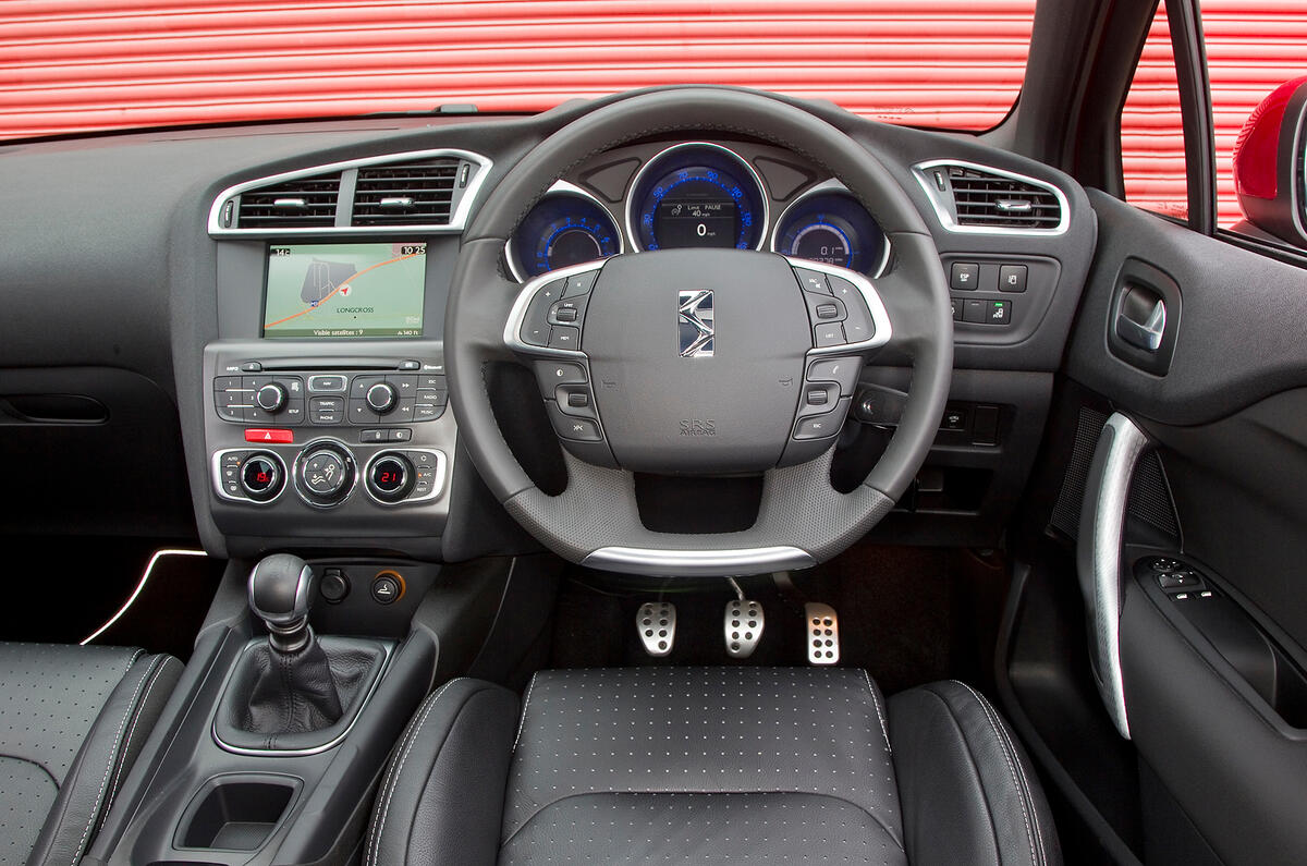 DS4 interior