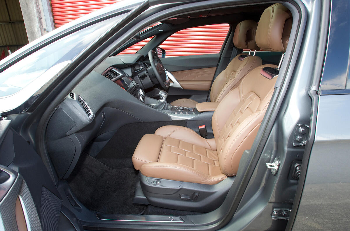 DS 5 front seats