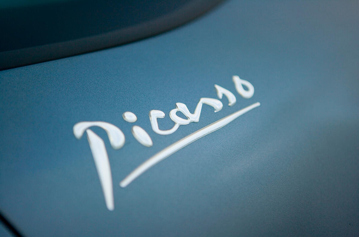 The Grand C4 Picasso puts an emphasis on original styling Citroën Grand C4 Picasso badging