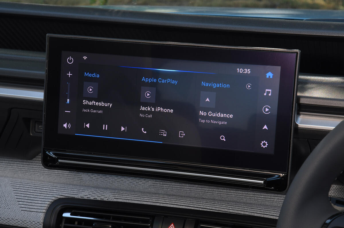 Citroen C3 infotainment