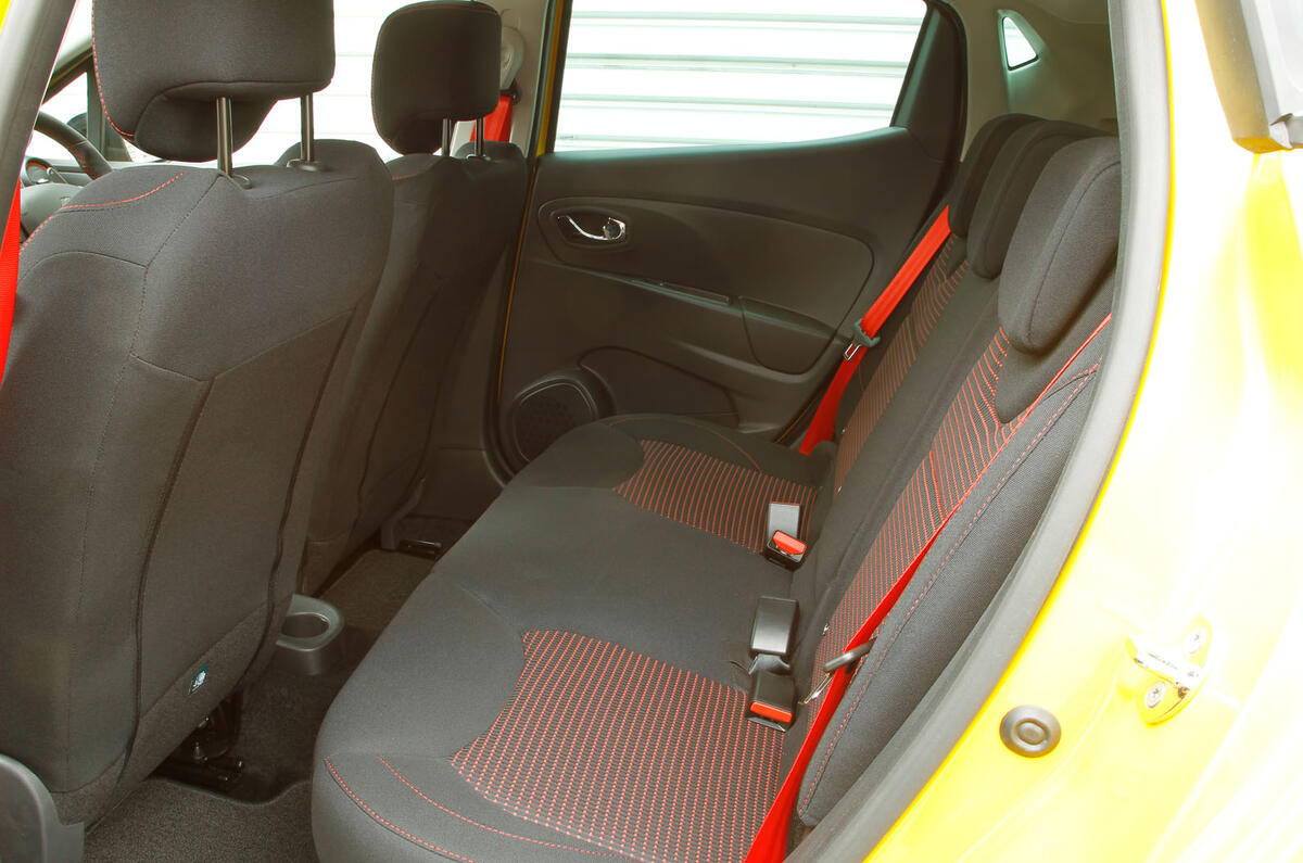 Renault Clio RS rear seats