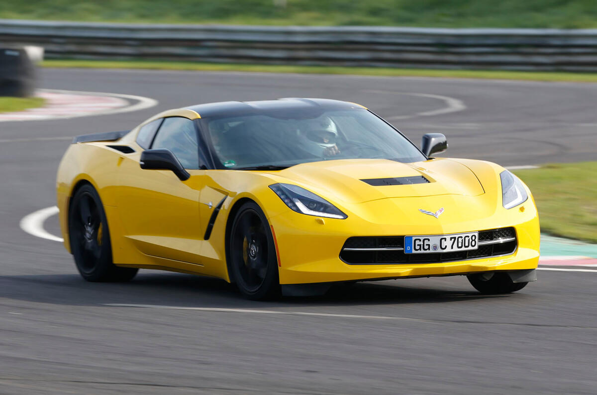 Chevrolet Corvette C7 Stingray cornering