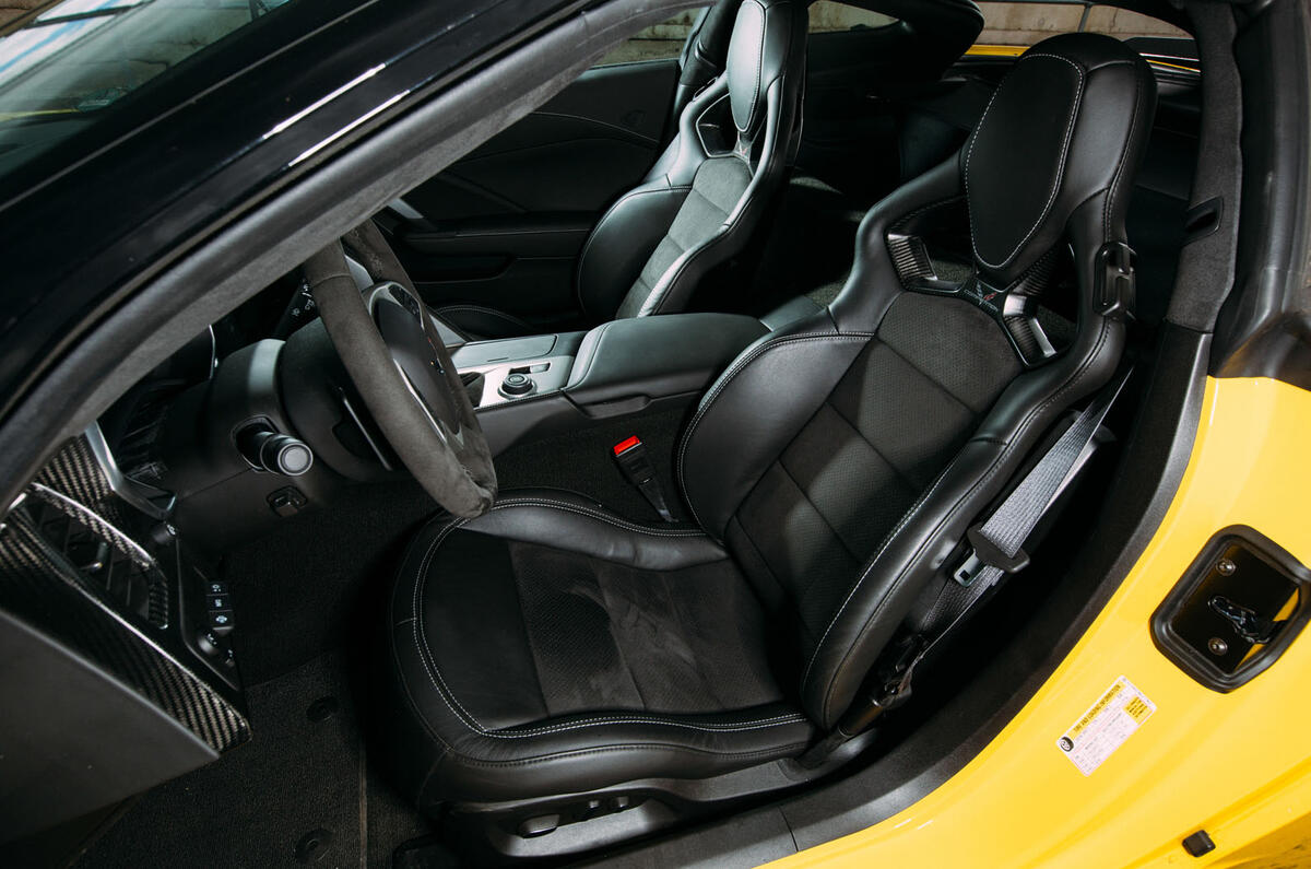 Corvette C7 Stingray sport seats