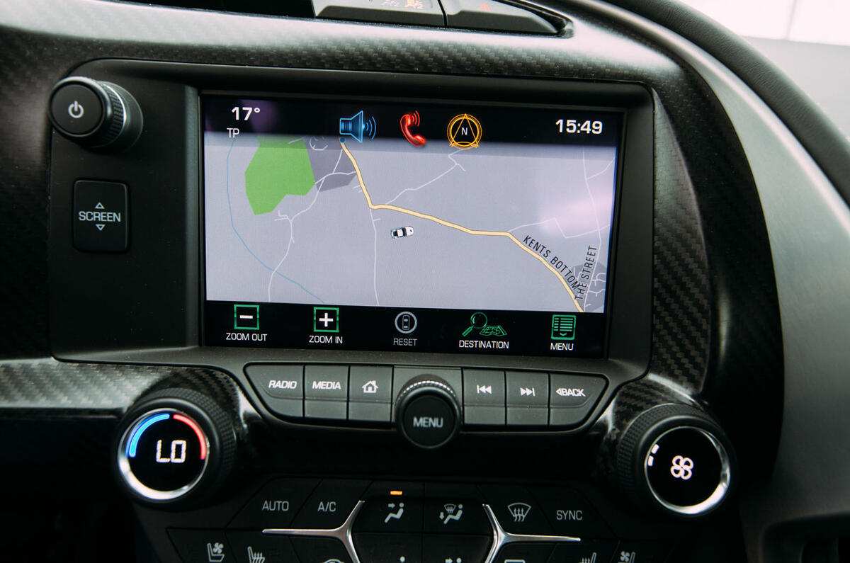 Chevrolet Corvette C7 Stingray infotainment