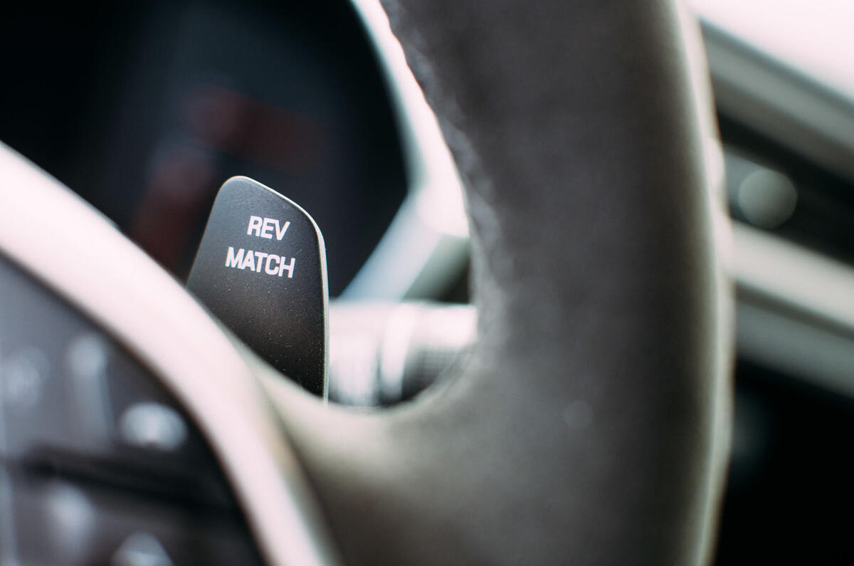 Corvette C7 Stingray flappy paddles