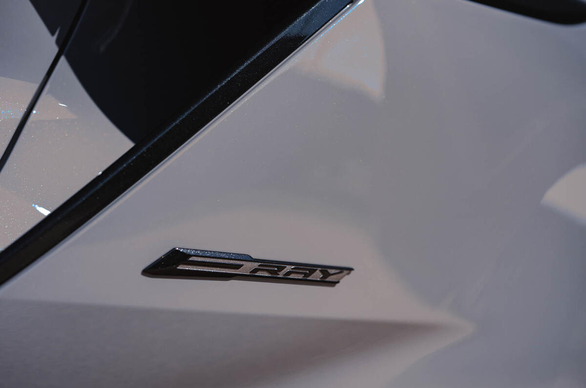 Corvette E RAY review 2025 006