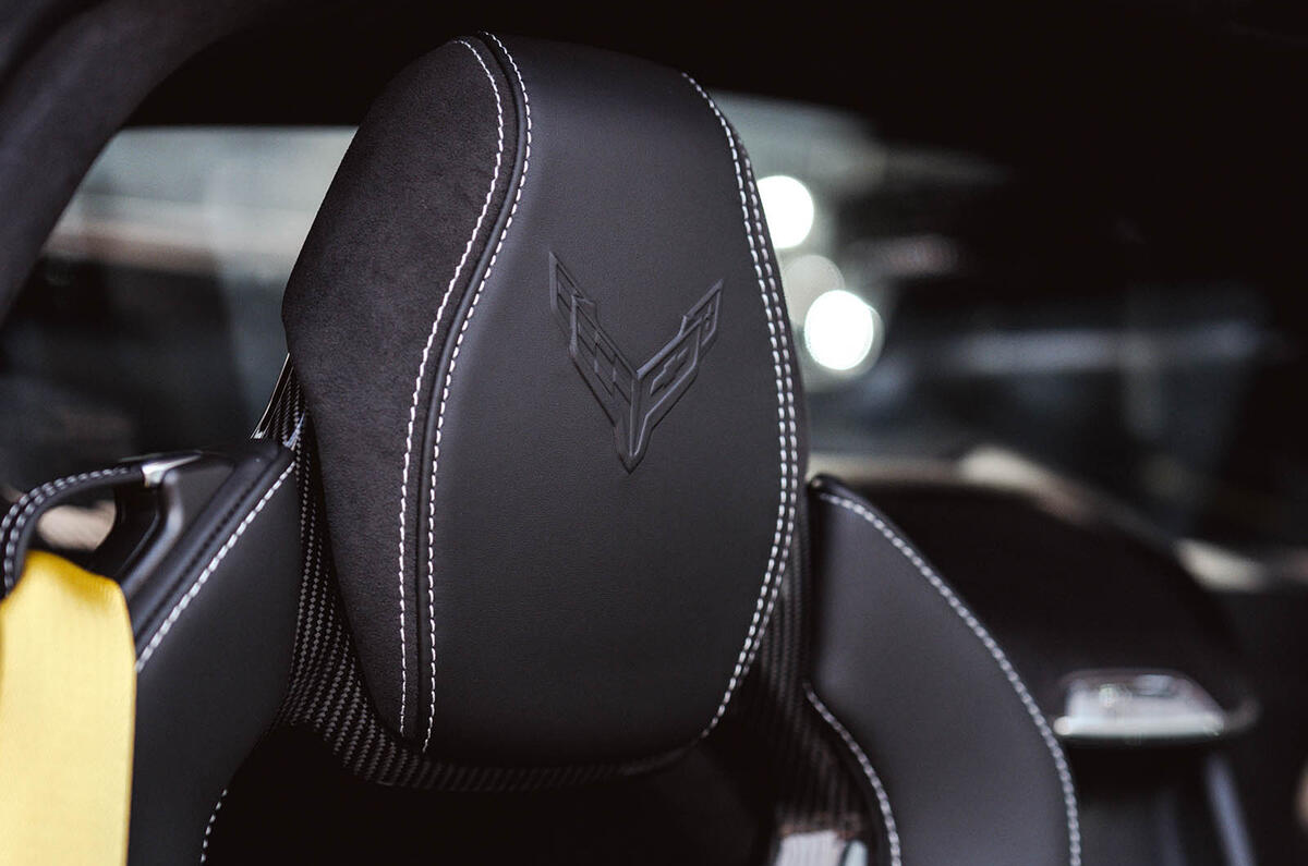 Corvette E RAY review 2025 009