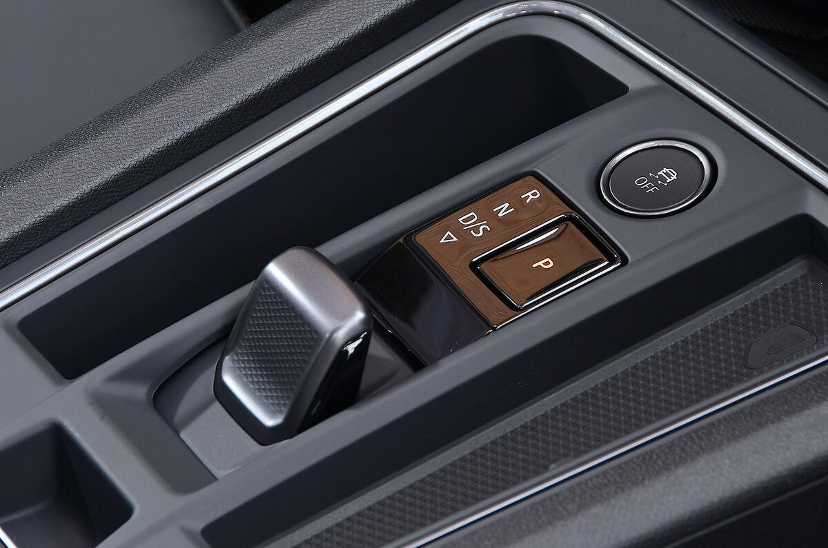 Cupra Formentor 7 knobs
