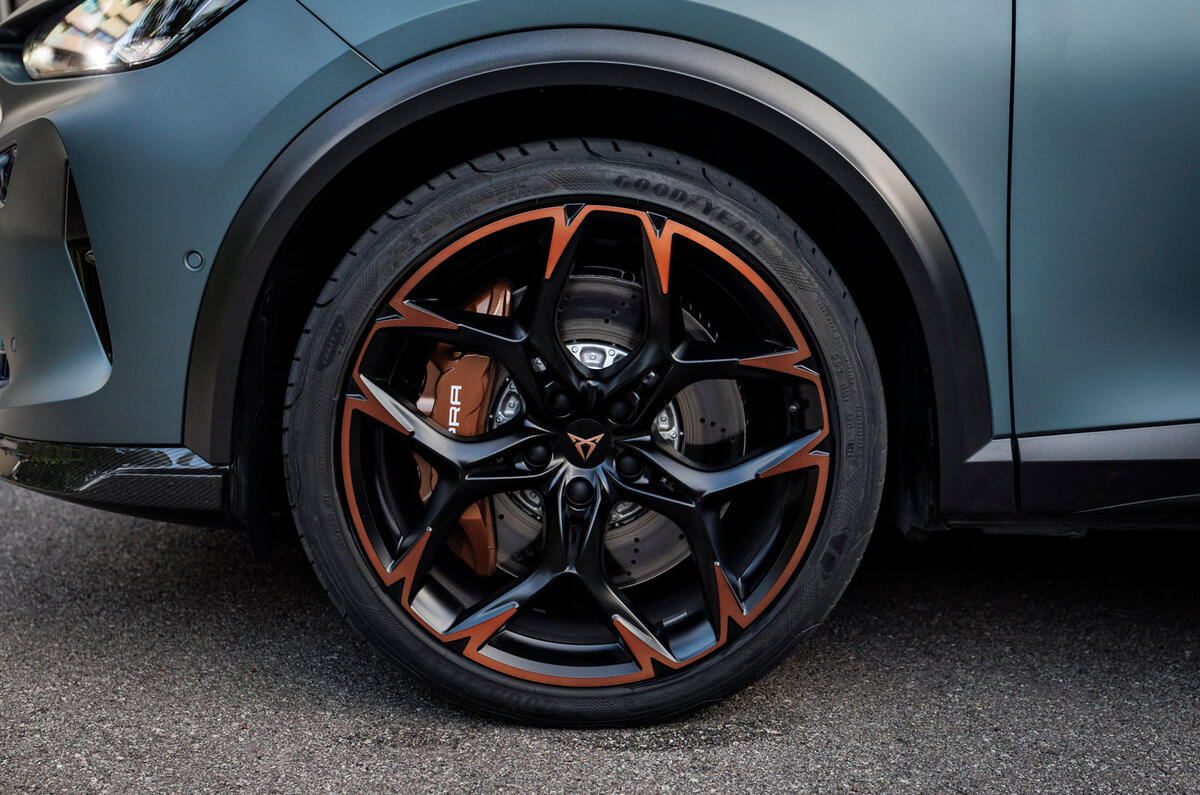 Cupra Formnetor details 033