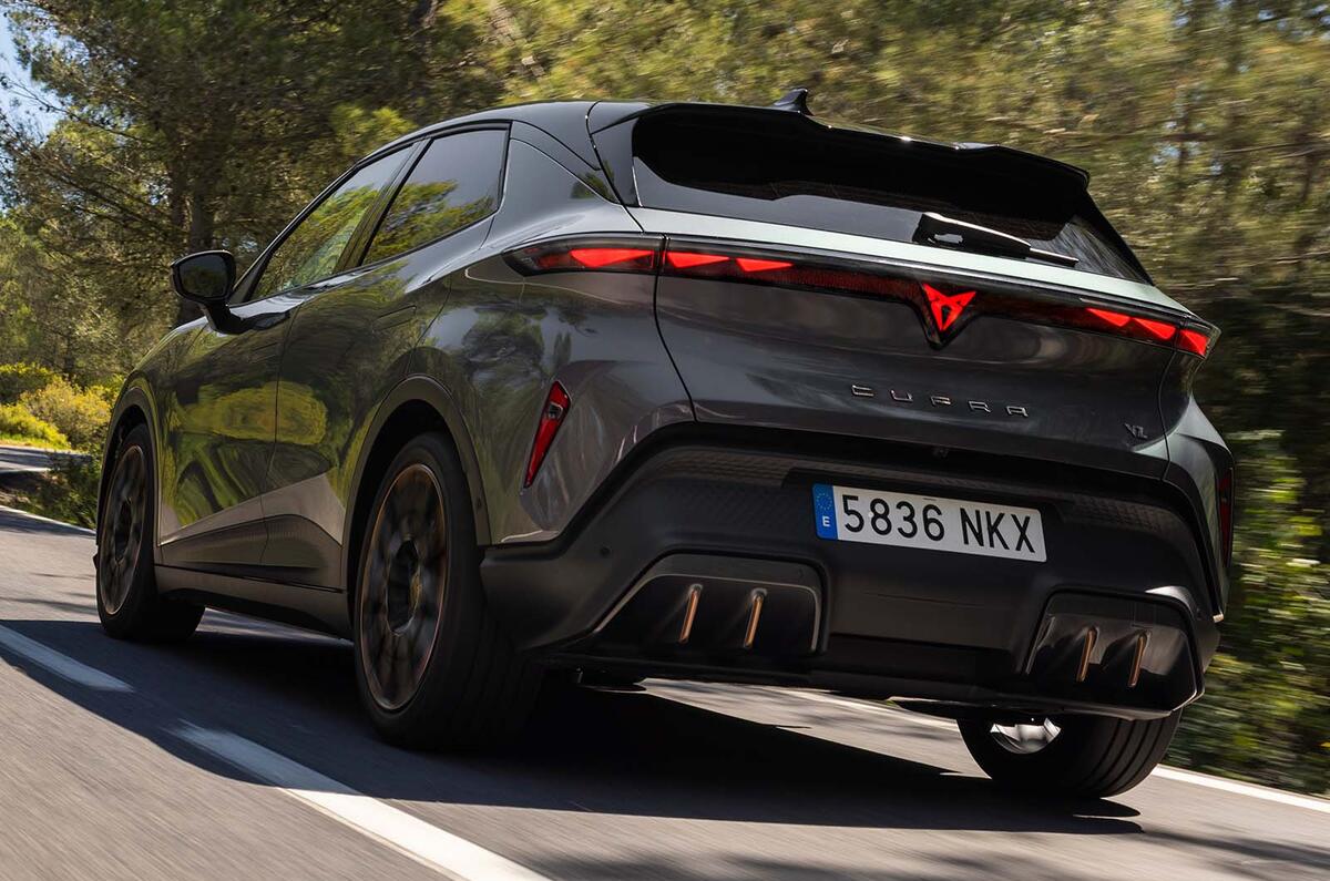 Cupra Raval arrière bas dynamique