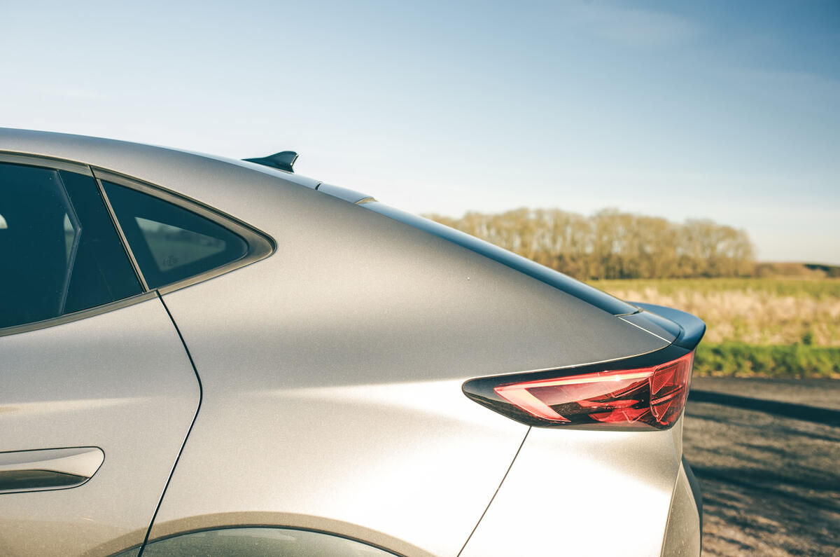 cupra tavascan rt 2024 C Pillar 3