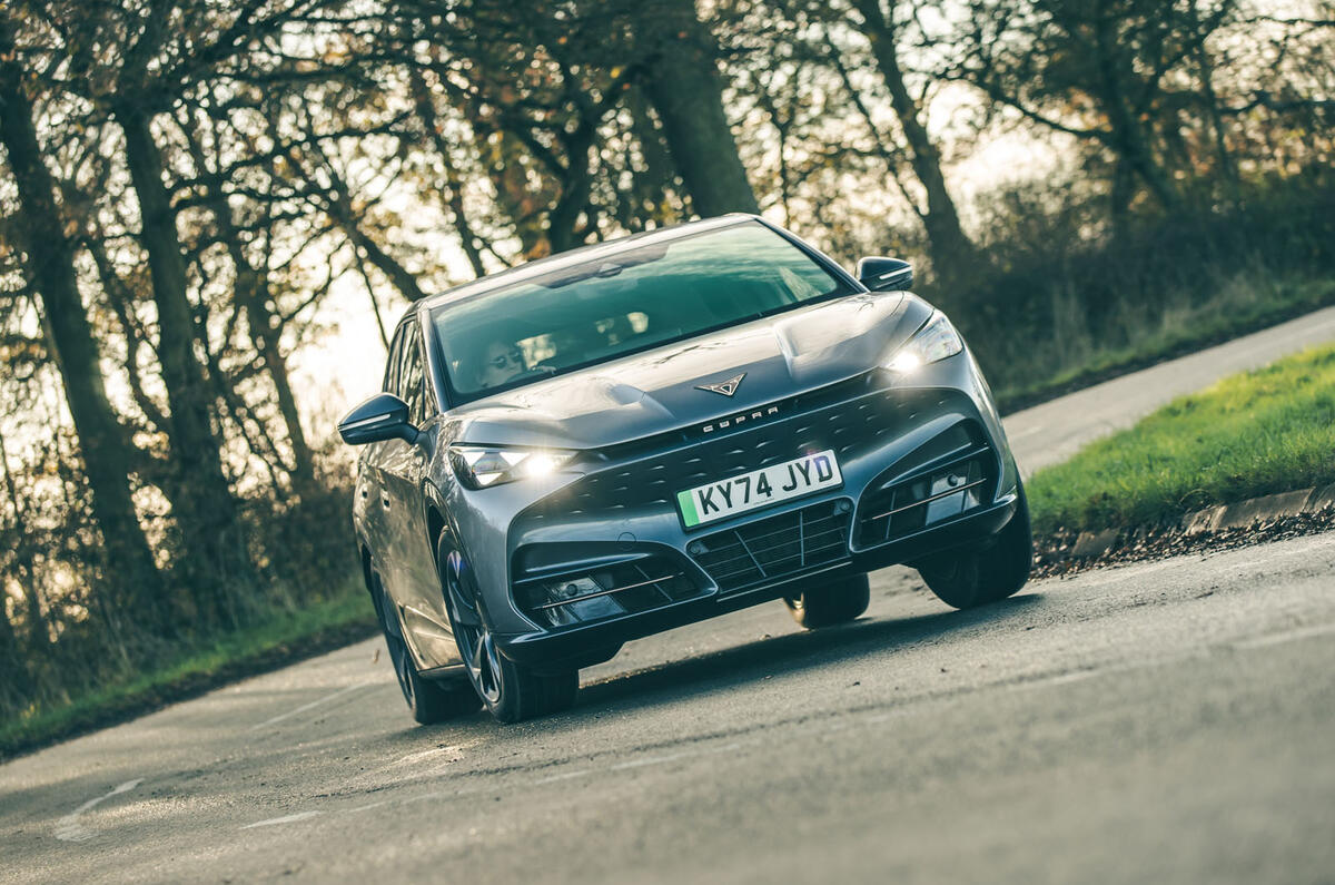 cupra tavascan rt 2024 front corner 25