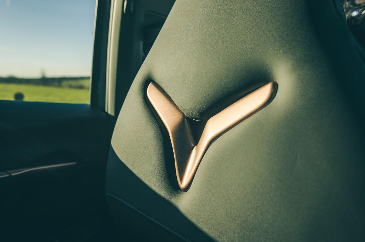cupra tavascan rt 2024 seat detail 11