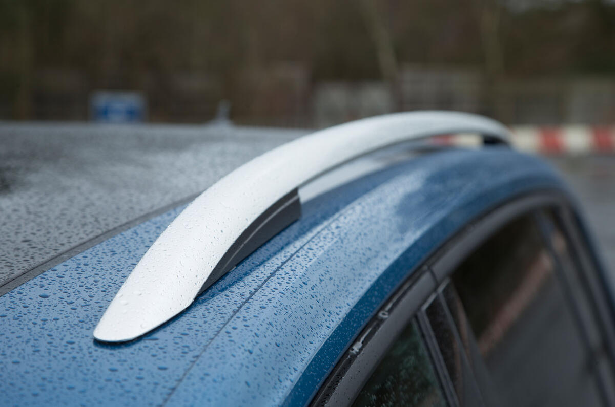 Volkswagen Touran roof rails