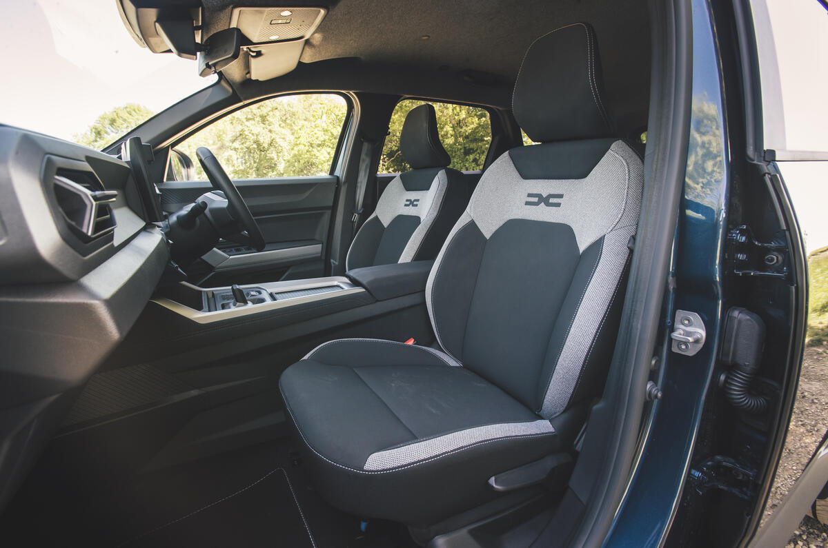 Dacia Bigster review 2025 18 front seats Dacia Bigster review 2025 18 front seats