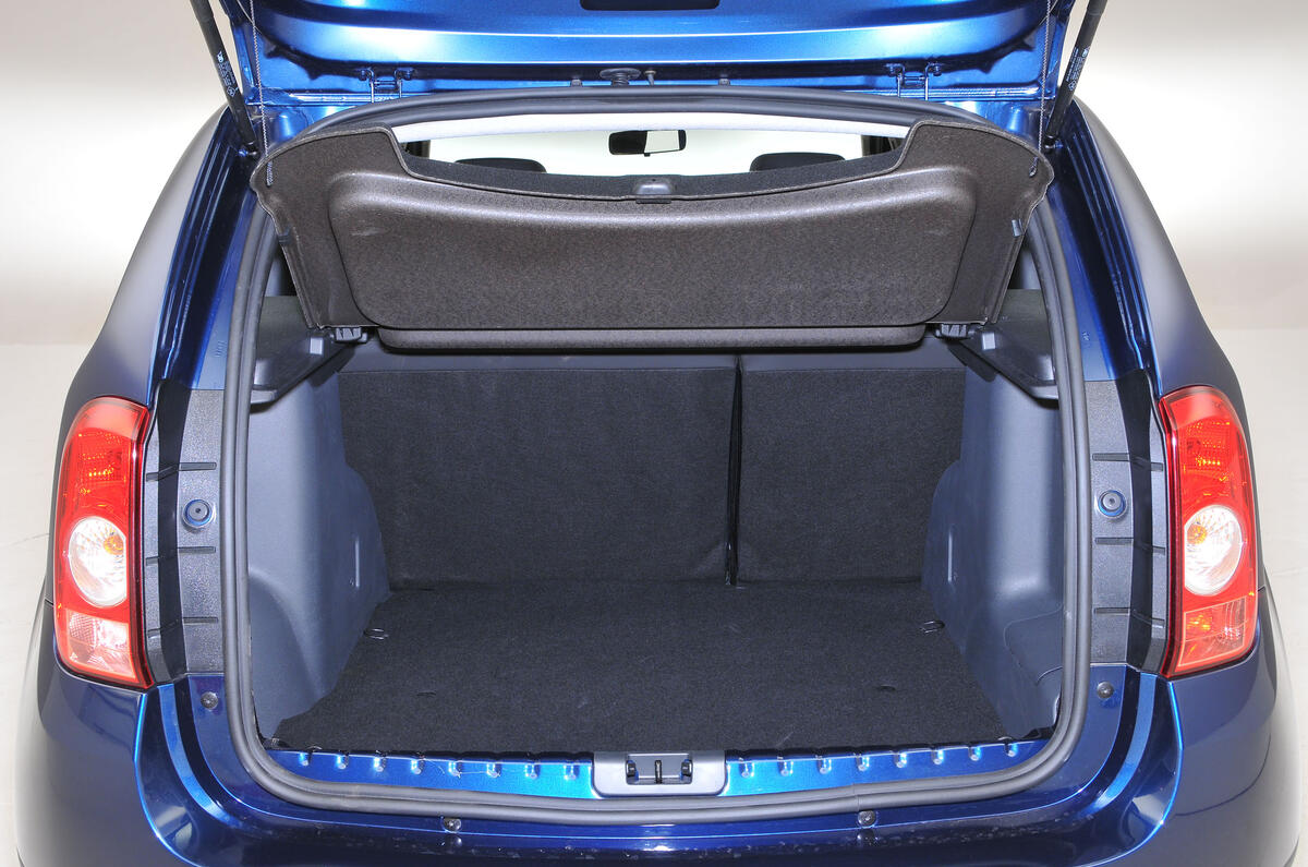 Daica Duster boot space
