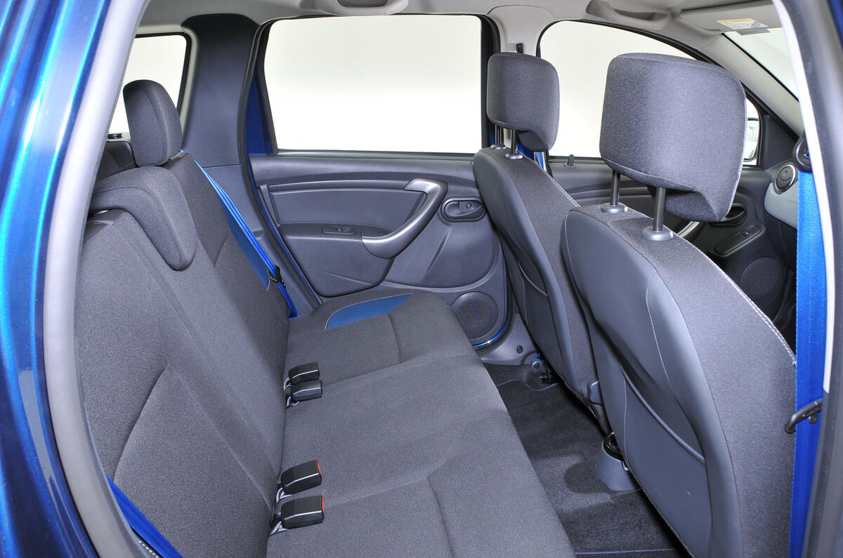 Dacia Duster rear seats