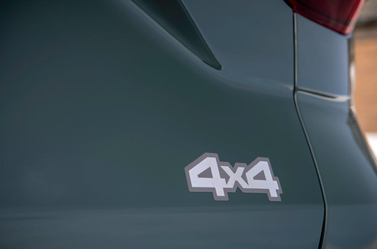 dacia duster road test 2023 07 badge dacia duster road test 2023 07 badge