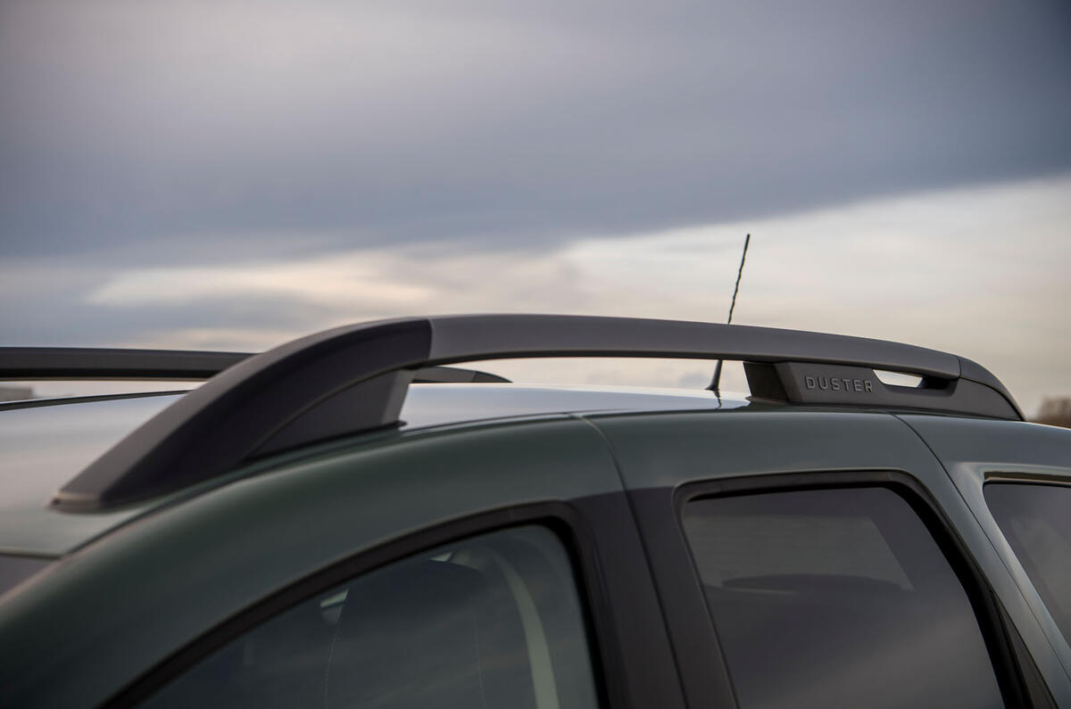dacia duster road test 2023 10 roofbars dacia duster road test 2023 10 roofbars