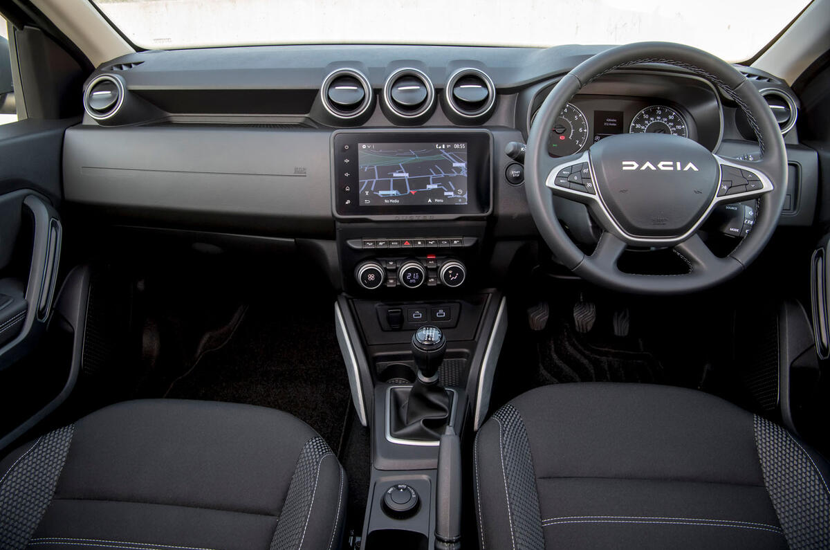 dacia duster road test 2023 11 dash dacia duster road test 2023 11 dash