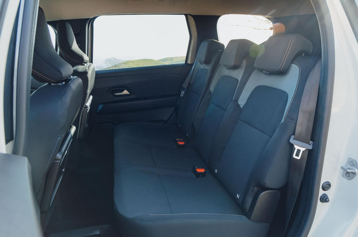 Dacia Jogger review 2026 021