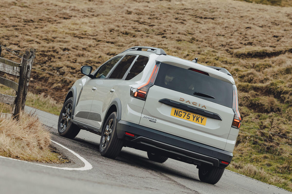 Dacia Jogger review 2026 027