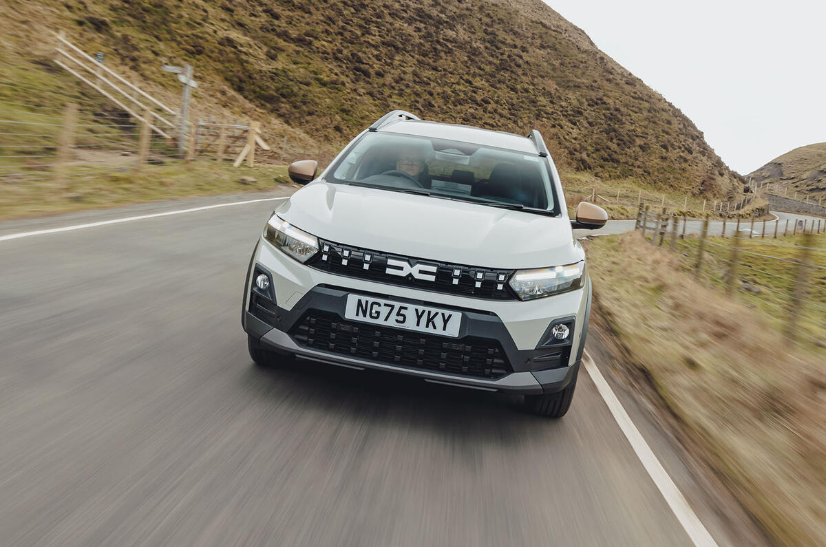 Dacia Jogger review 2026 028