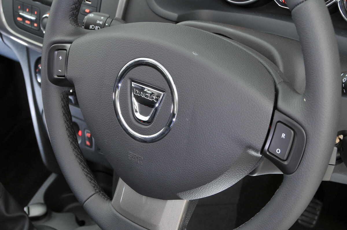 Dacia Sandero steering wheel