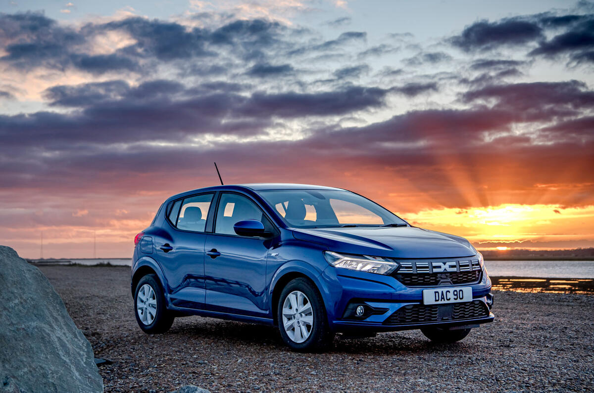 Dacia Sandero 2025 Review front static 04 Dacia Sandero 2025 Review front static 04