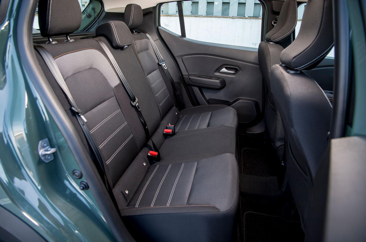 dacia sandero stepway road test review 2023 09 rear seats