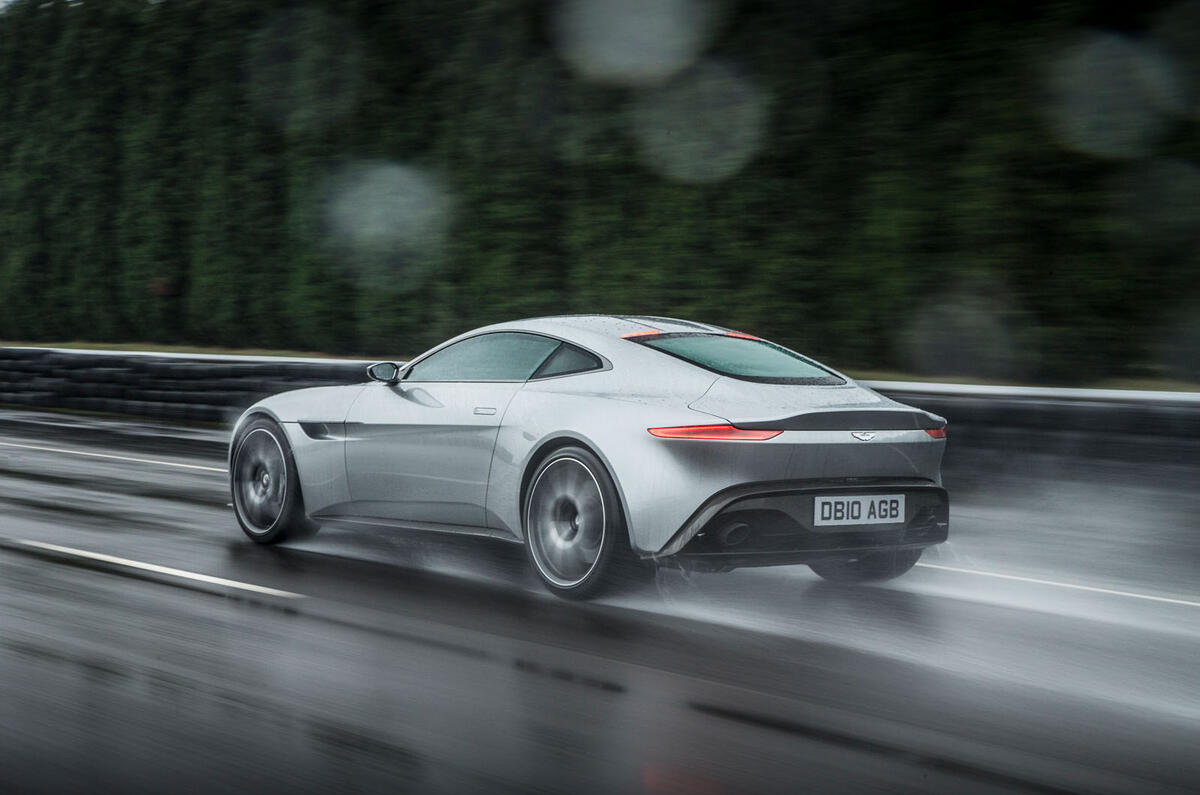 Aston Martin DB10