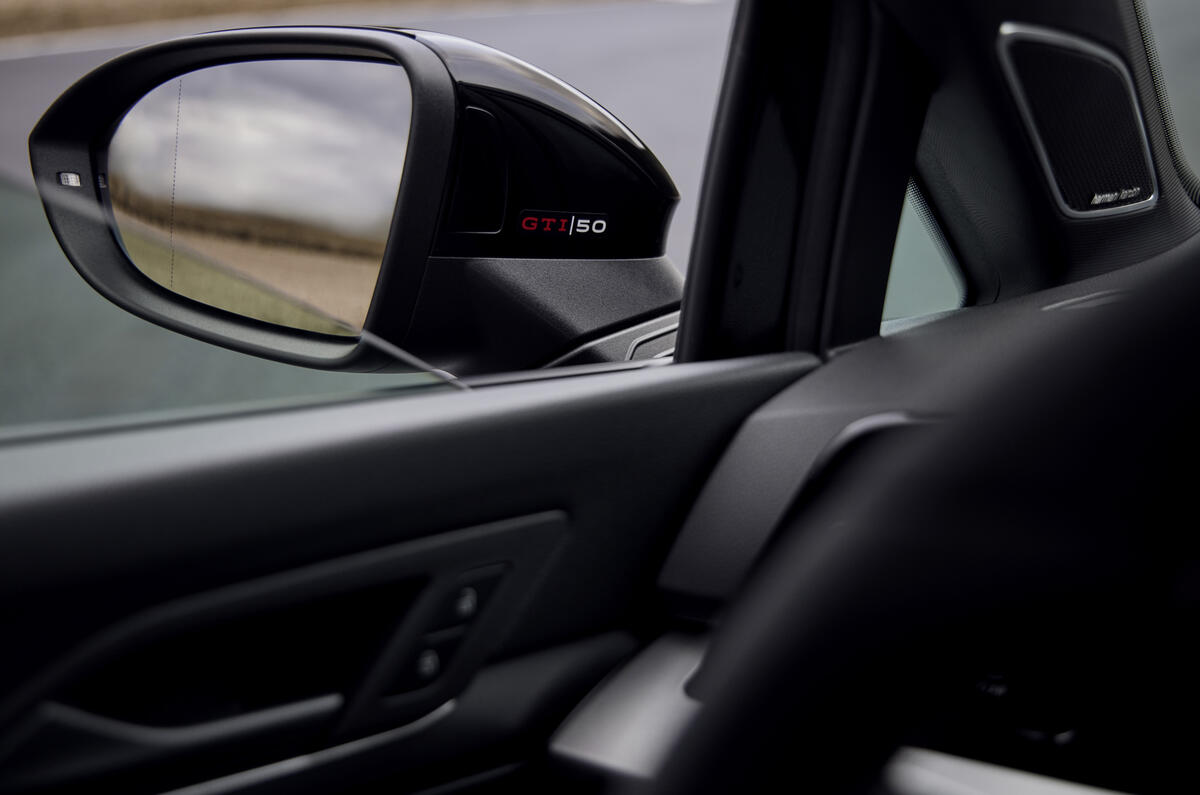 Volkswagen Golf GTI Edition 50